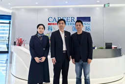 尊龙凯时国际党委举办“两会”精神及经济政策解读专题讲座
